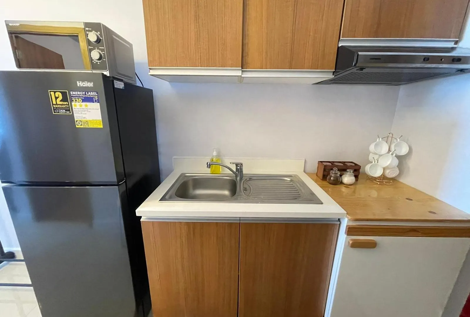 8 Adriatico- 1 Bedroom Condo With Balcony In Ermita Near The Us Embassy And Pgh Manila Apartment